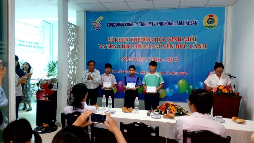 Lễ trao học bỗng Nguyễn Đức Cảnh năm 2017 — ảnh 5